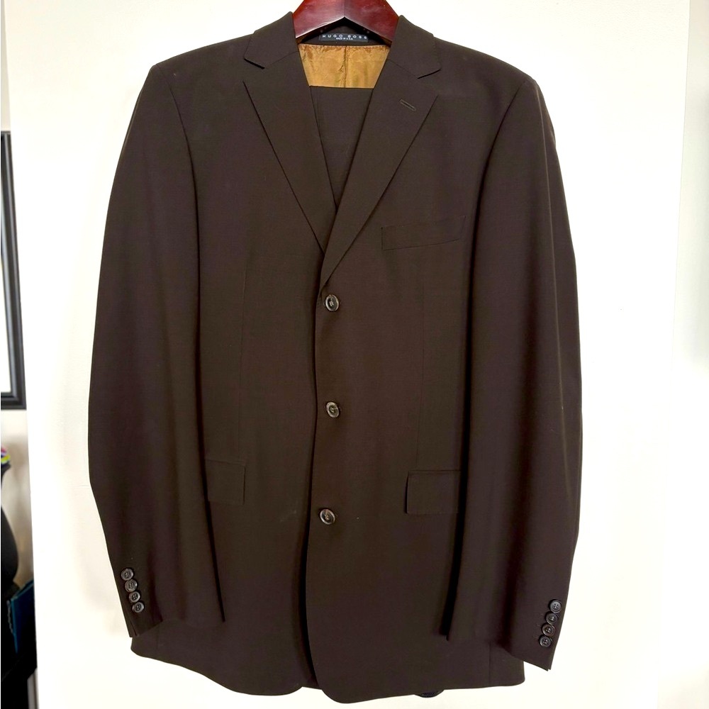 Hugo Boss Chocolate Brown Men's Suit 42L, Good Condition